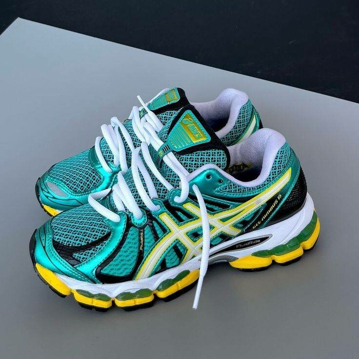 Chaussures de course Asics