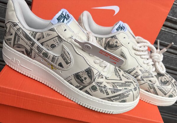 Baskets Nike Air imprimé dollar