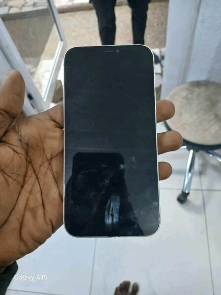 iPhone 12 Blanc 64 Go