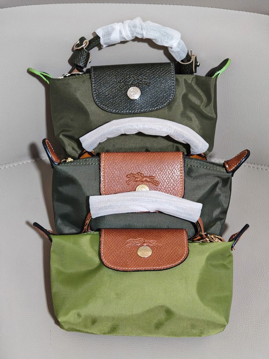 Pochettes élégantes compactes