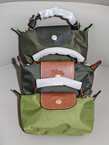 Pochettes élégantes compactes
