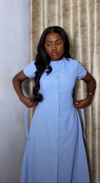 Robe midi élégante bleue