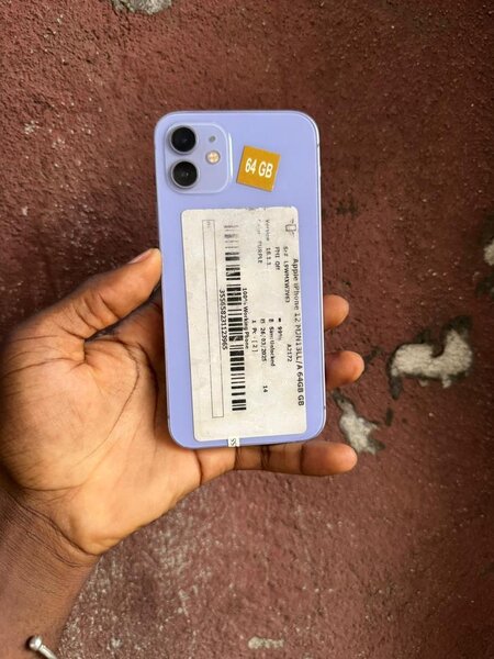 iPhone 12 simple 64giga