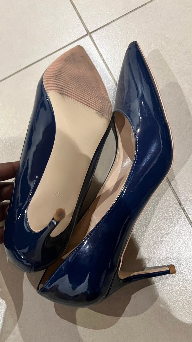 Talons aiguilles élégants bleu