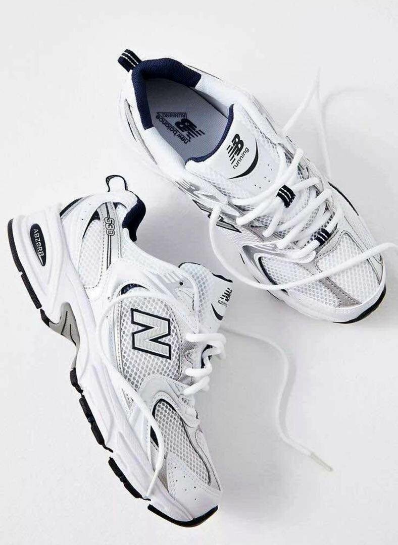 Baskets blanches sport homme