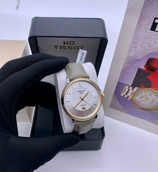 Tissot montre cuir beige clair