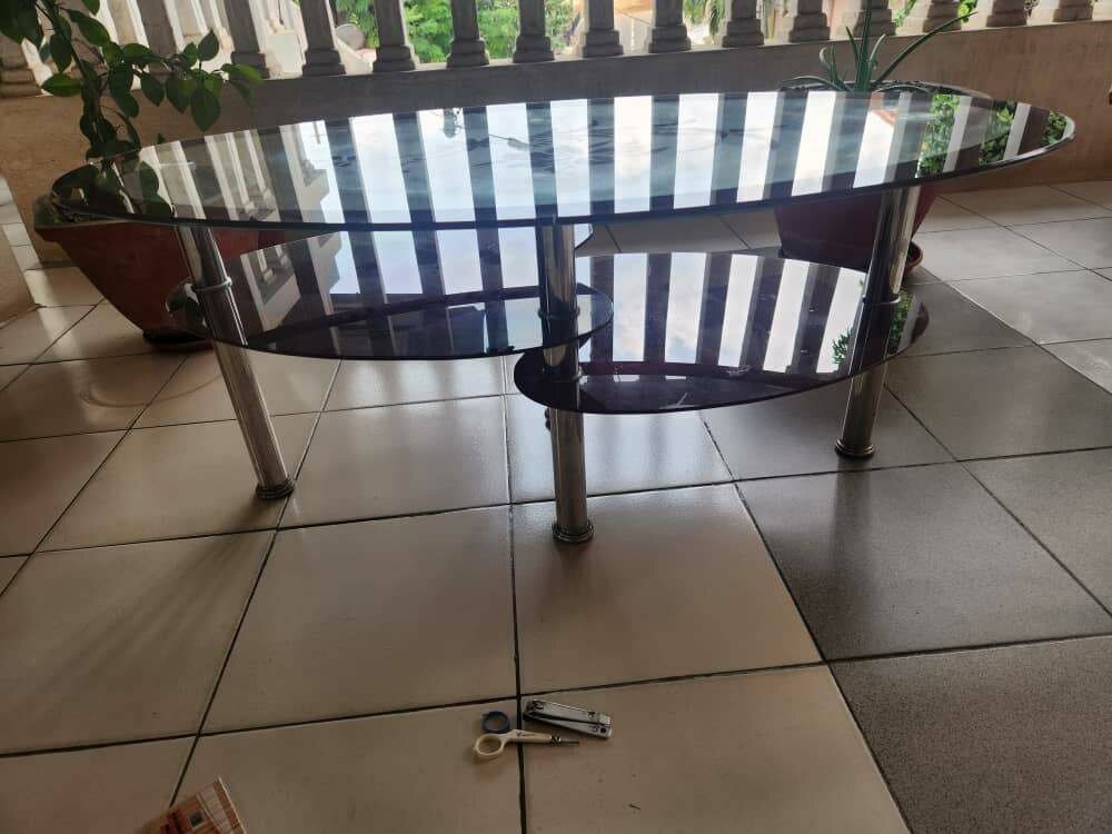 Table basse moderne en verre