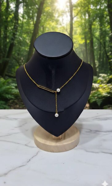 Collier en or avec pendentif