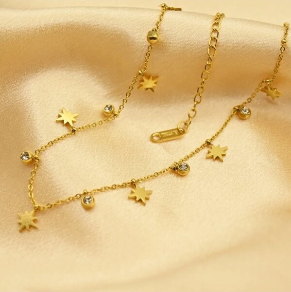 Gold Star Charm Necklace