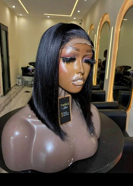 Perruque Bob Noir Élégant