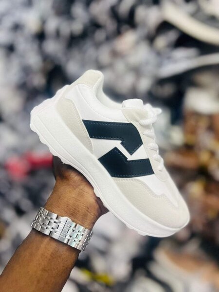 Baskets élégantes en tissu