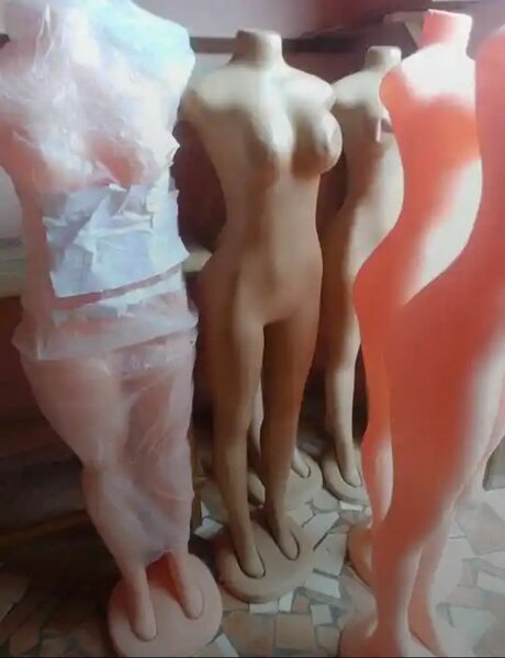 Mannequin femme corps complet