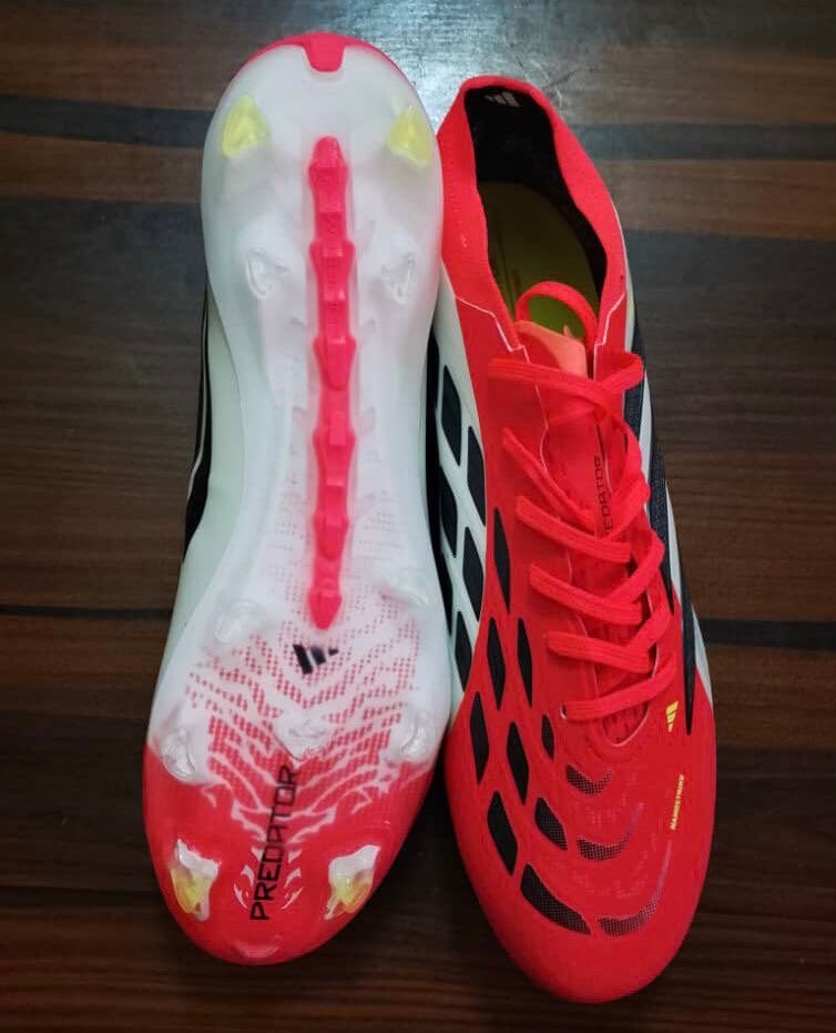 Chaussures de football légères