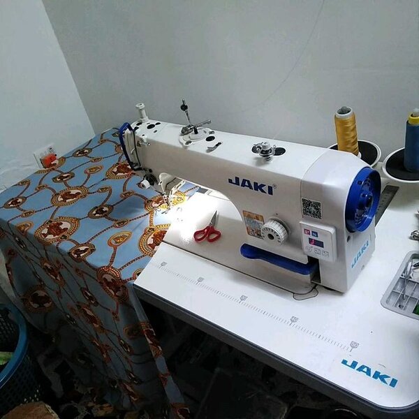 Machine à coudre industrielle JAKI