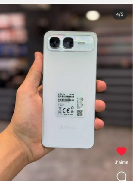 Smartphone Infinix moderne