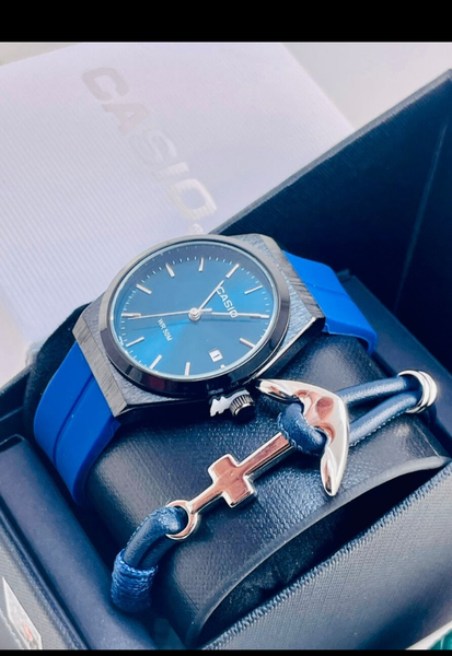 Montre Casio Bleu Élégante