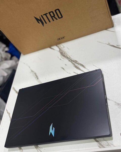 ACER NITRO ANV15-52 CORE I7