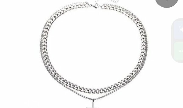 Collier chaîne croix argentée