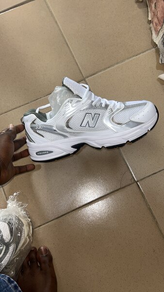 Chaussures de sport blanches