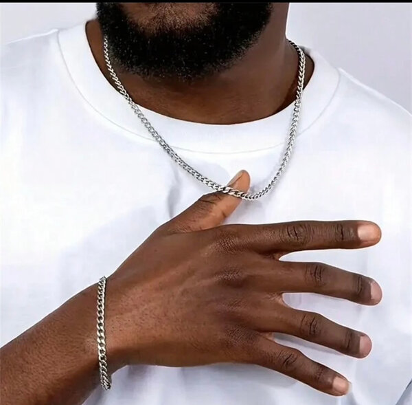 Chaîne et bracelet en acier