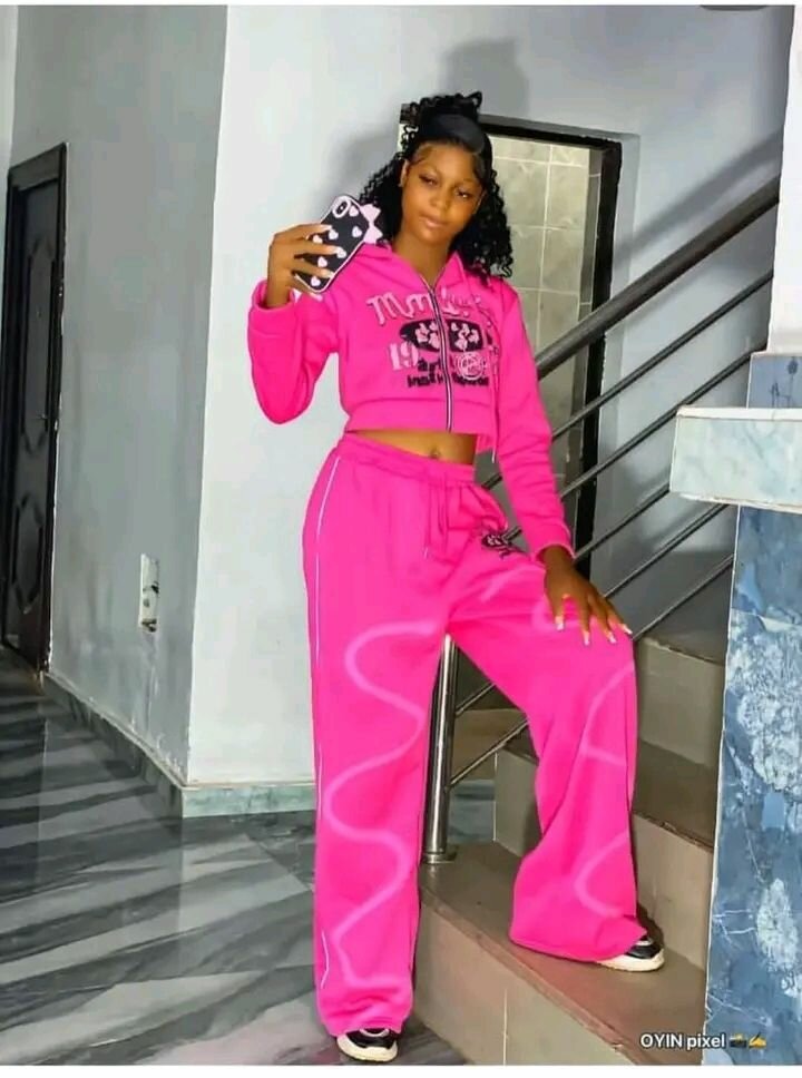 Ensemble de survêtement rose