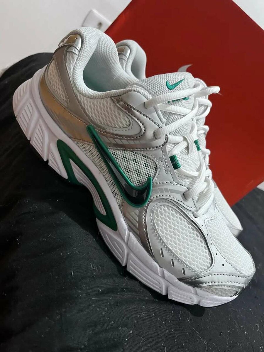 Nike Sneakers Blancs Stylés