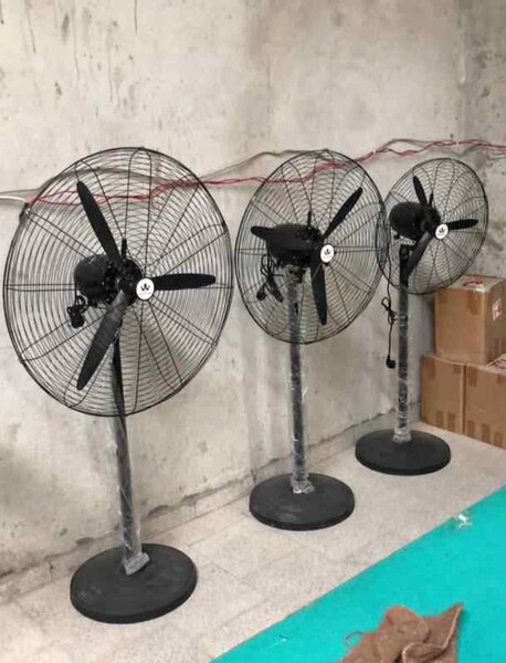 Ventilateur sur pied puissant