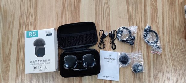 Microphone sans fil R8