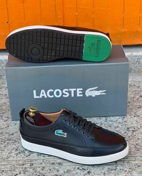 Sneakers Lacoste en cuir noir