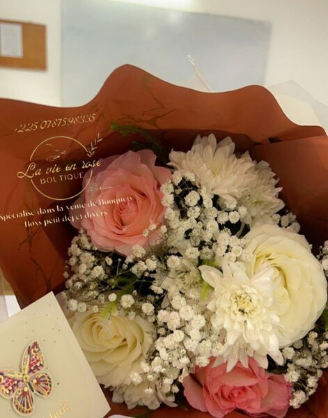 Bouquet de Fleurs Variées Élégant