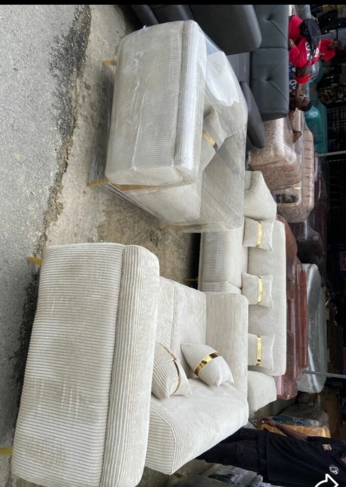 Canapé moderne confortable