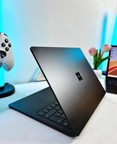 Microsoft Surface Laptop 4 i7