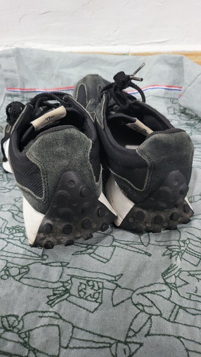 Black Athletic Sneakers 39.5