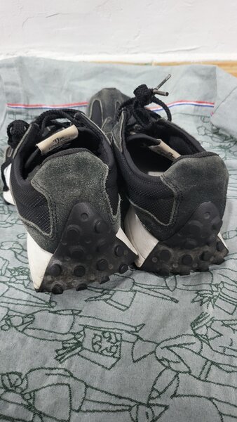 Black Athletic Sneakers 39.5