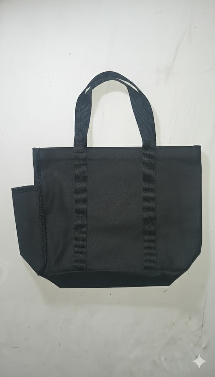 Sac cabas noir pratique