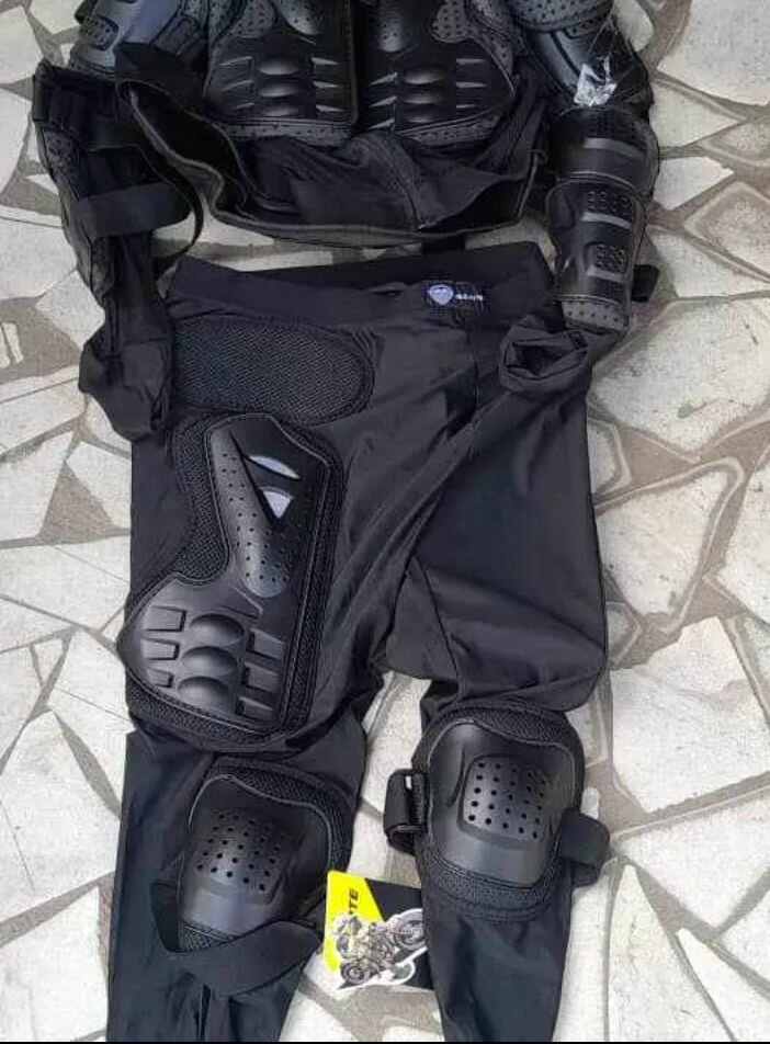 Protection Moto Homme - Ensemble de Protection Corps