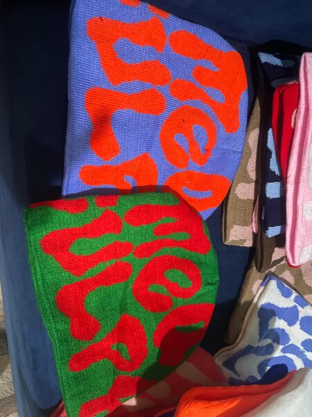 Bonnet tricoté coloré