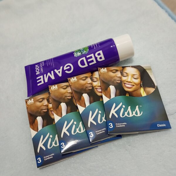 Préservatifs Kiss et Lubrifiant