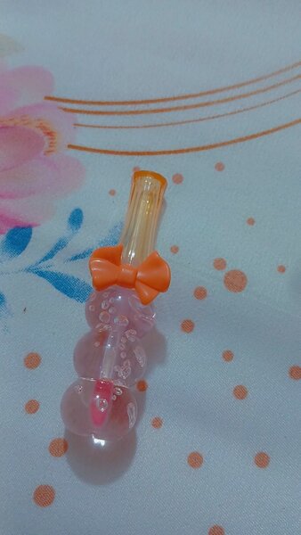 Gloss à lèvres scintillant