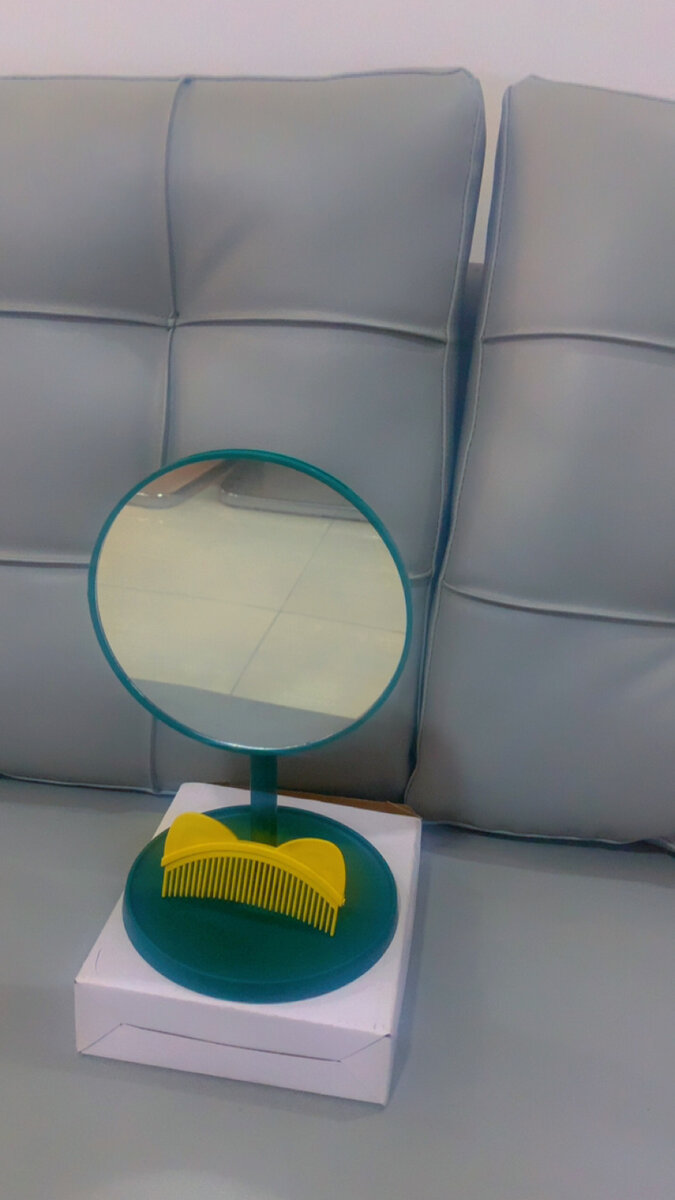 Miroir de Table avec peigne