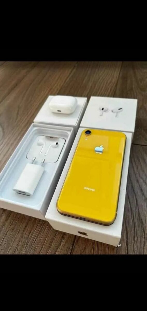 Smartphone Jaune avec Accessoires
