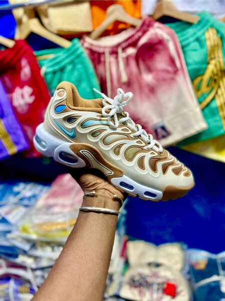 Baskets Dynamique Air Nike