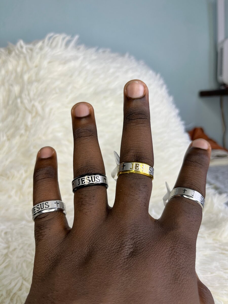 Bague "JESUS" acier inoxydable