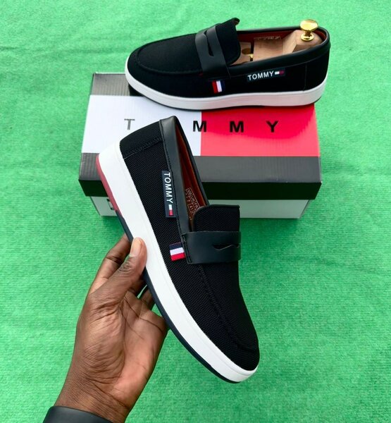 Mocassins noirs élégants Tommy