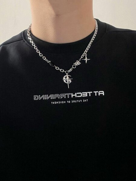 Collier pendentif moderne