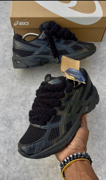 Asics Baskets Noir Homme