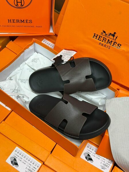 Sandales Hermès marron homme (sans carton)