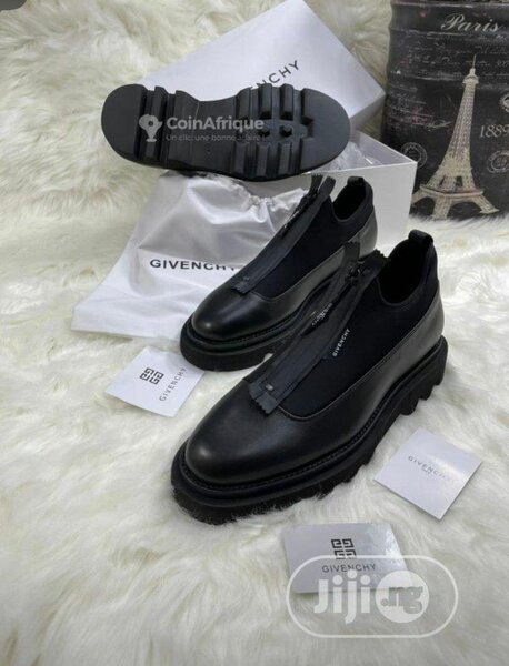 Bottes de cuir Givenchy
