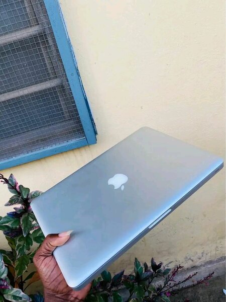 Ordinateur portable Apple MacBook
