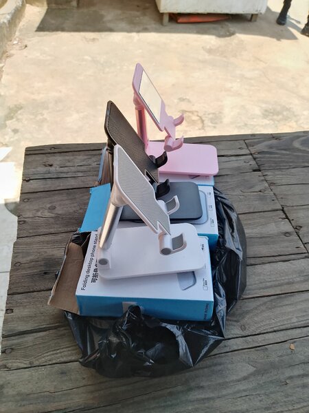 Support ajustable pour smartphone